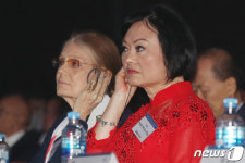 DMZ 포럼 참석한 인권·평화 운동가