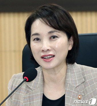 모두발언하는 유은혜 사회부총리