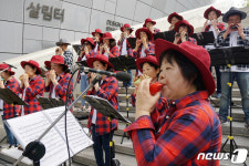 오카리나 연주 울려퍼지는 제3회 50플러스 축제