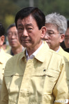선박 폭발사고 브리핑 듣는 진영 장관
