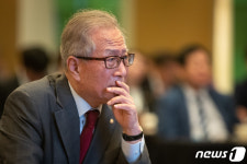 정세현 민주평통 수석부의장 경청