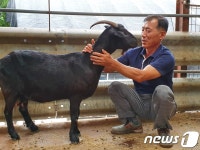 해남 흑염소 농장, 전국 최초 친환경 유기축산물 인증