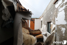 미탁 돌풍에 엉망된 제주 주택