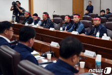 마주 앉은 서울교통공사 노사 막판 협상 돌입