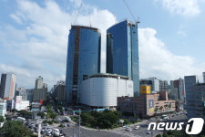 제주드림타워 내년 3월 준공…롯데관광개발, 신입·경력직 채용