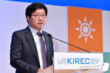 염태영 수원시장 지역 자립형 신재생 에너지 구축 지자체 모두 과제
