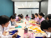 이대서울병원 미술치료로 환자·직원 스트레스 줄인다