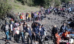 올레꾼으로 붐비는 서귀포