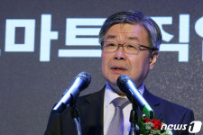 축사하는 이재갑 장관