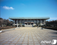 부산박물관 11월5일~2월16일 황제의 초상화, 풍경궁에 모시다