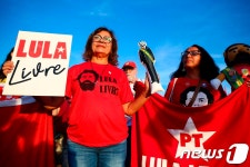 브라질 대법 조기 수감 위법 판결…룰라 석방길 열려