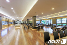 [르포]아파트서 밥도 먹고 영화에 병원까지 모두 해결