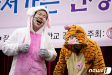 양원초 할머니들의 동화구연