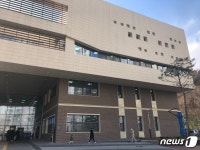 겨울한파 속 난방없이 훈훈…제로에너지 힘펠공장을 가다