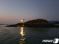 신안군, 여객선 야간 운항 위해 태양광 LED 조명 설치