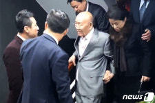 전두환, 12·12 당일인 오늘 쿠데타 주역과 호화식사