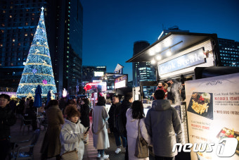 로맨틱 한강 크리스마스 마켓과 2024 로맨틱 광진 크리스마스 마켓에서 특별한 선물과 추억 만들기 들어올까?
