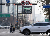 내년부터 서울 간선도로 50km·이면도로 30km 제한