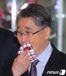'5·18 망언' 입가린 지만원