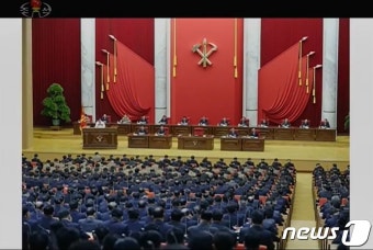이틀간 이어진 김정은 주재 전원회의…오늘 3일차 진행할 듯