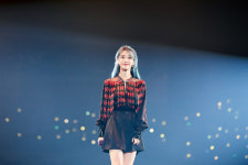 아이유, 2019 아시아 투어 콘서트 러브 포엠 성료…9만 관객 동원