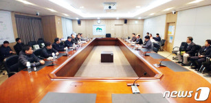 강원랜드 전 이사 책임감경을 폐광지역 단체 광해공단 방문