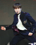 이엔오아이 진우, 매력 철철