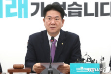 모두발언하는 이동섭