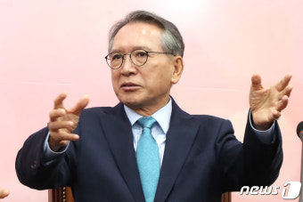 김형오 위원장, '한국당 대규모 물갈이 예고'