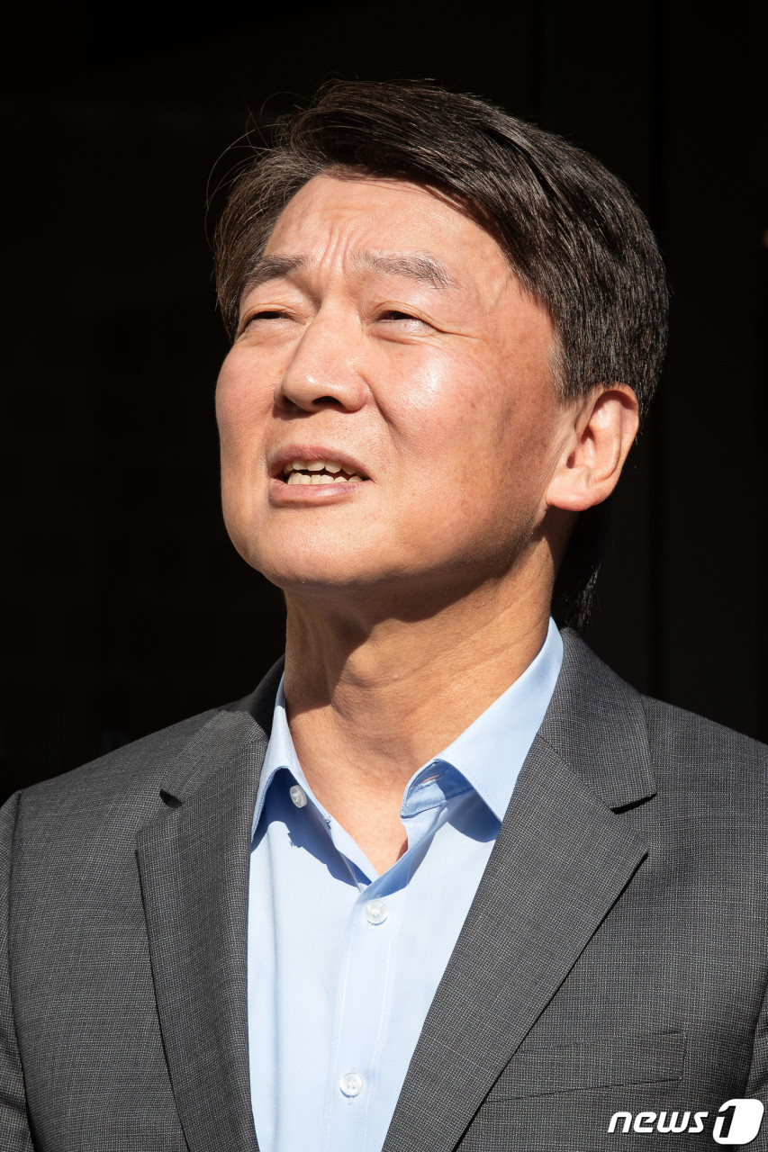 안철수, 이재명-김경수 러브버그 발언에 강한 비판 여론 분분