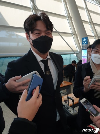 키움, 박병호 등 스프링캠프 선발대 대만 출국…손혁 감독 체제 새 도전