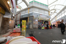 썰렁한 부천 자유시장