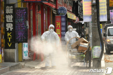 15번째 확진자 나온 수원 천천동 일대 적막감만 감돌아