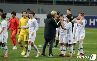 여자축구 올림픽 무대 한발짝 더...미얀마에 완승