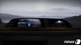 LG,  캐딜락에 ‘플라스틱 올레드 기반 디지털 콕핏’ 세계 최초 공급