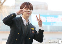 중학교 졸업 남도현 마지막 등교 신기…축하 감사해(종합)