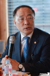 홍남기 부총리, 지역 관광업계와 간담회