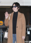 장혜진, 환한 미소 짓는 충숙