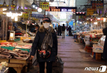 어제는 한푼도 못 벌어서 밥도 굶었네…양동시장 상인들 한숨만