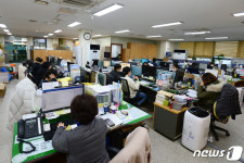 주말에도 쉴 틈 없는 광산구보건소