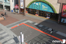 사람 발길 끊어진 대구 동성로