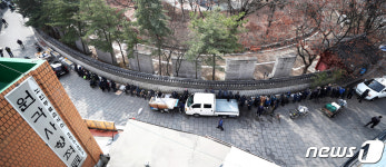 코로나19 확산에...노인무료급식소 직격탄