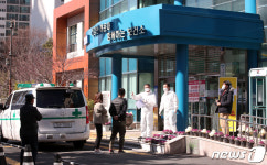 부산 코로나19...11명 무더기 추가 확진