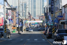 [르포]세종시 확진자 발생 여파 '재래시장' 등 발길 뚝 끊겨