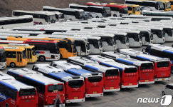 버스는 달리고 싶다