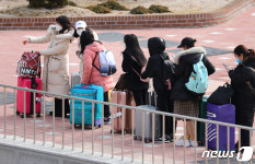 강원대 기숙사 입소 기다리는 중국인유학생