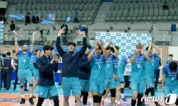 우리카드 배구단 팬 여러분 보고싶어요