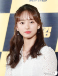[단독] 원진아, 연상호 지옥 여주인공…유아인·박정민과 호흡