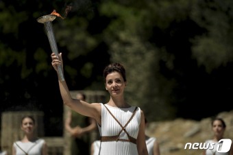 도쿄올림픽 출발부터 삐걱…그리스 '무관중' 성화 채취