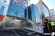 코로나19 확산 막아라 대구 한사랑요양병원 주변 방역